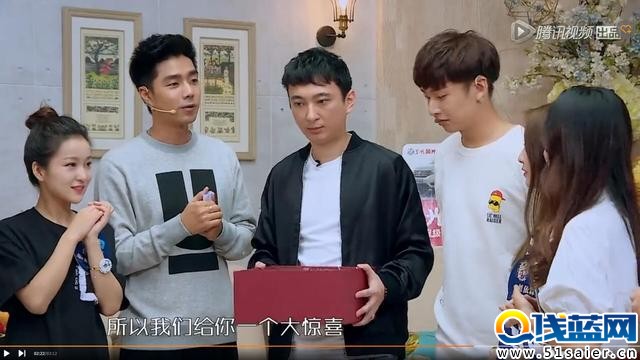 王思聰送女主播iPhone：我就是你們爸爸