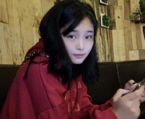 遇到玩《王者榮耀》這么漂亮的妹子？你會”手下留情“嗎？