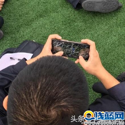 王者榮耀小學生自述：你敢罵我？我就掛機送人頭！