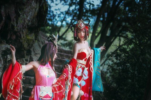 《少年三國志》美女玩家成網紅大小喬美如畫