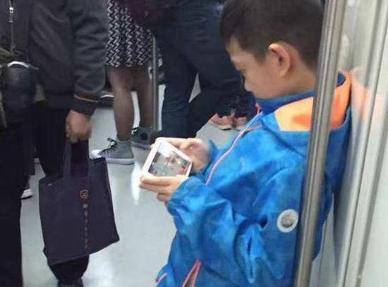 分級制 防止未成年人沉迷游戲不能僅靠分級制