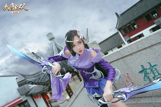 桃昔COS百花蠱——神秘的紫色，純潔的白銀，襯托出百花蠱的美與艷