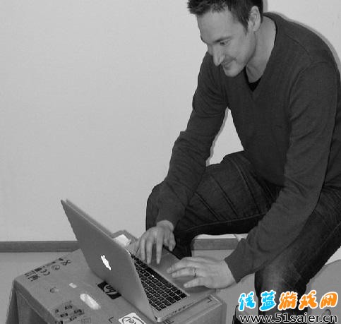 僅180人的“屌絲公司”為什么做到年收150億?
