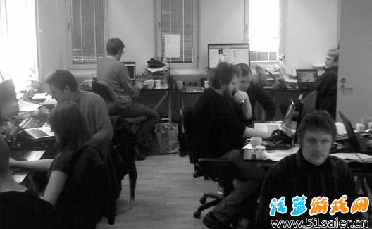 僅180人的“屌絲公司”為什么做到年收150億?