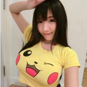  清純萌妹發福利！ 妹子COS巨胸搞怪圖！