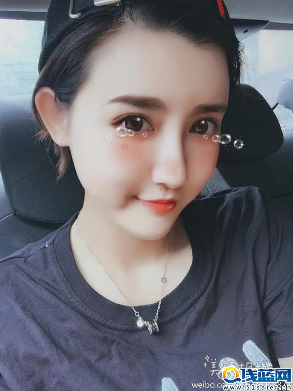 知名主播大表姐自曝美圖：什么叫做旺夫痣！