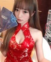 lol露溝女主播