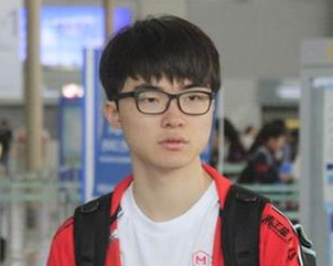 SKT戰隊已抵達上海備戰2016MSI 大魔王Faker希望奪冠
