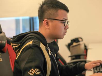 越南faker作為非韓外援加入Snake