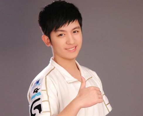 IG小時(shí)光沖入國服前十 即將復(fù)出？