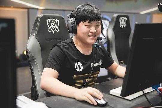 lol S6最佳五人組 Uzi和Mata當之無愧