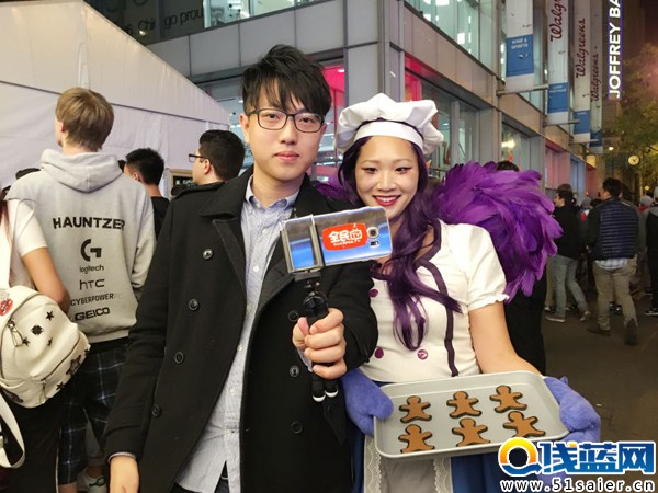 鳳姐 鳳姐遇上全民lol局長 直播撩妹驚喜不停
