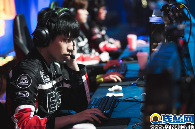  lolEDG EDG教練阿布：懂明凱的人太少 目前EDG不需要Faker