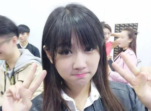 lol小蒼 小蒼微博自稱穿皮衣特別兇 大哥吐槽：不兇很平