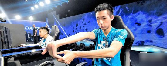 lol雄鹿 NBA大軍入駐電競 雄鹿收購戰隊揚帆《LOL》聯賽
