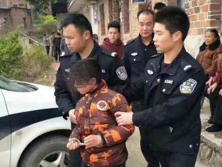 lol上癮 搶700元去網吧 13歲留守兒童砍死7旬老人