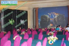 圣龍騎士發布會現場探秘之超酷的圣龍之蛋-洛克大電影圖片