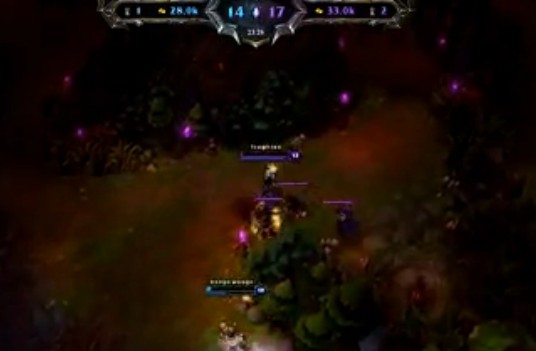 lol悲劇top3 悲劇EZ被F4拍死